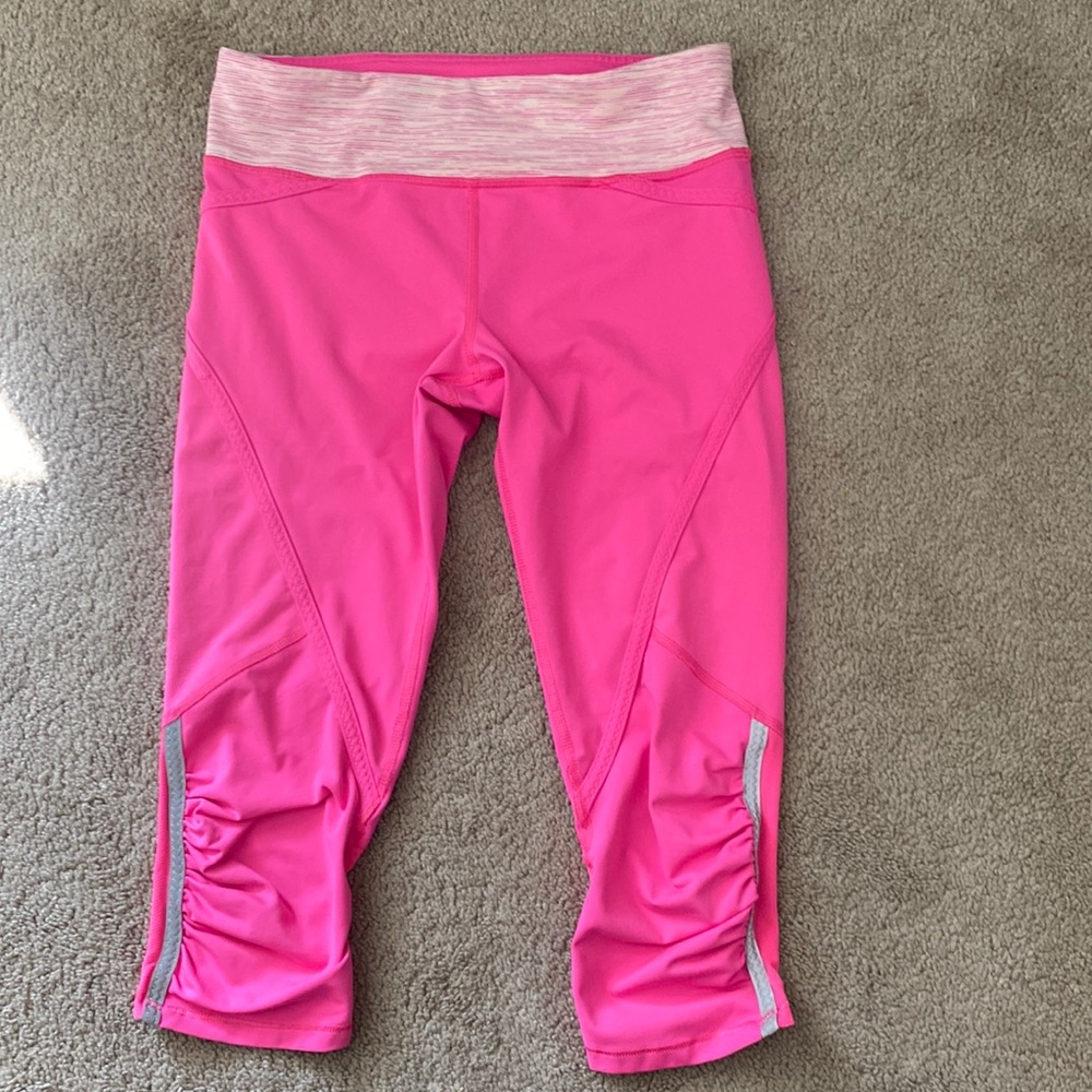 Lululemon Run: Pace Crop Pinkelicious / Wee Are From Space Parfait Pink 4 XS
